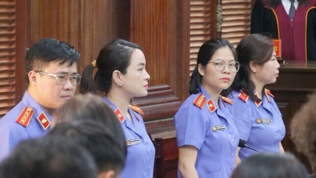 Xét xử nhóm cán bộ thuế nhận hối lộ của đường dây mua bán hóa đơn gần 14.000 tỷ đồng