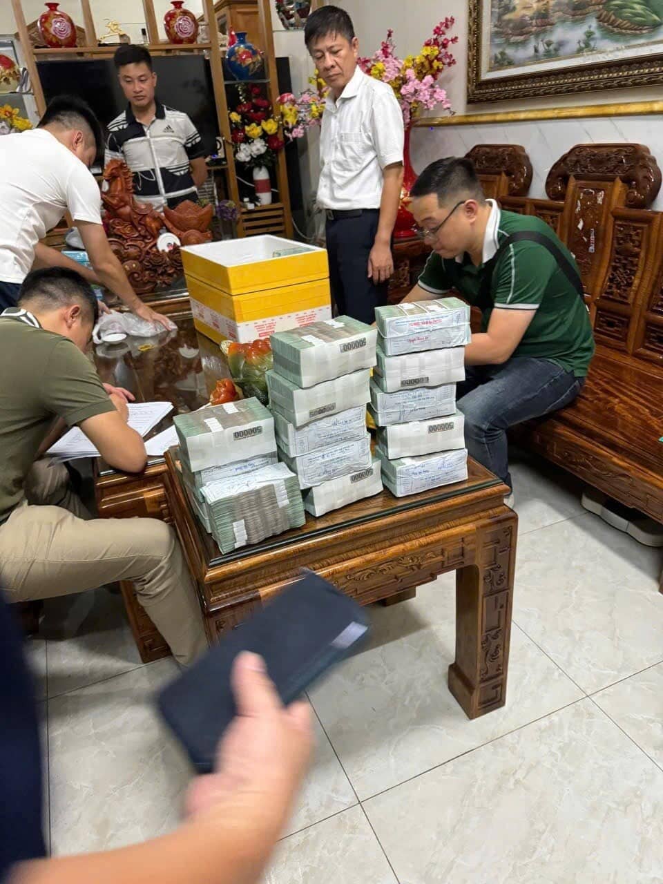Vụ án Mr Pips Phó Đức Nam: Hơn 1.900 nhân viên cấp dưới có liên quan?