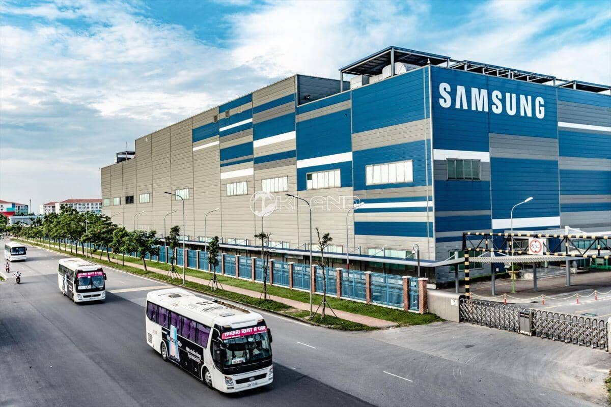 Vì sao Samsung, Apple đổ về Việt Nam để sản xuất điện thoại?