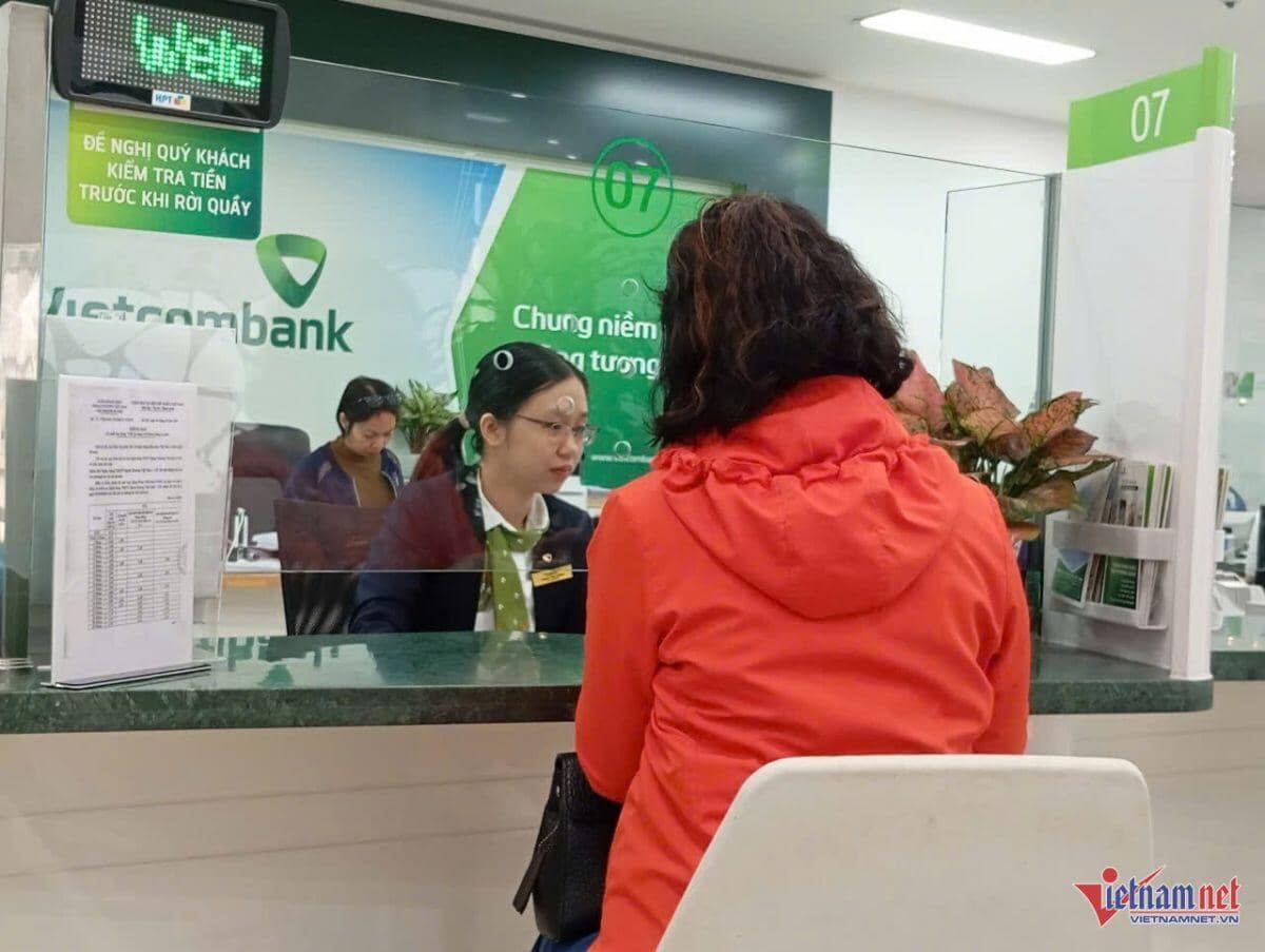 Dịch vụ ngân hàng nào sẽ tạm dừng trong ngày nghỉ Tết Dương lịch 2025?