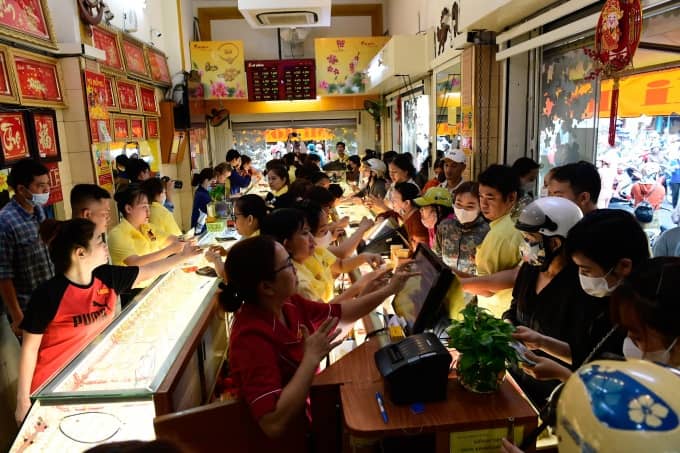 Review các kênh đầu tư 2024: Đầu năm mua vàng, cuối năm mua Bitcoin