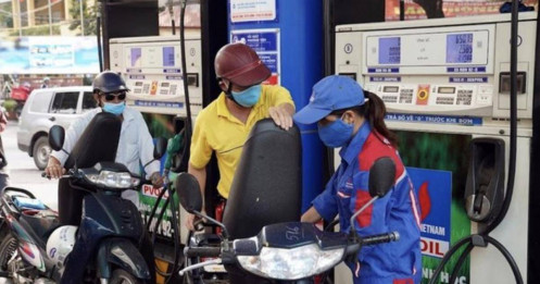 Giá xăng tăng vào ngày mai?