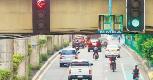 Việt Nam phạt vượt đèn đỏ cao nhất 20 triệu đồng, các nước Đông Nam Á phạt bao nhiêu?