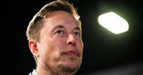 Tỷ phú Elon Musk cáo buộc Tổng thống Biden "phản quốc"