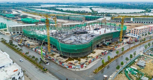 "Ông lớn" bất động sản rục rịch bung hàng năm 2025