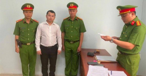 Nhân viên nhà băng 'bẫy' khách hàng thân thiết