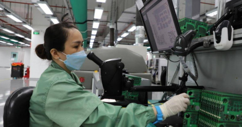 UOB nâng dự báo tăng trưởng Việt Nam