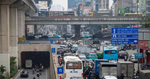 Hà Nội giải cứu nút giao 'tắc nghẽn không lối thoát'