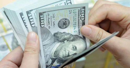 Dòng tiền đổ vào Mỹ, USD tăng gây sức ép lên tỷ giá