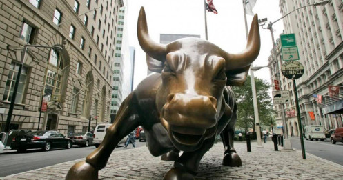 Chuyên gia cảnh báo TTCK đang rơi vào một ‘bong bóng’ công nghệ lớn chưa từng có, đà tăng giá do AI dẫn dắt mới chỉ bắt đầu