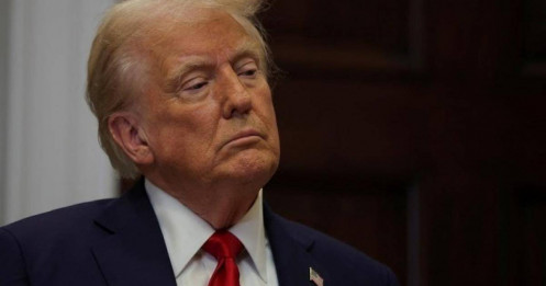 Ông Trump cân nhắc áp thuế Trung Quốc từ tháng 2
