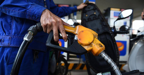 Giá xăng giảm trước kỳ nghỉ Tết