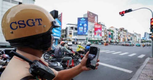 'Phạt nặng như vượt đèn đỏ mới dẹp được nạn karaoke ồn ào'