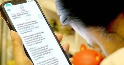 Trưởng phòng ngân hàng kêu cứu tôi vì bị lừa đảo hai tỷ đồng qua mạng