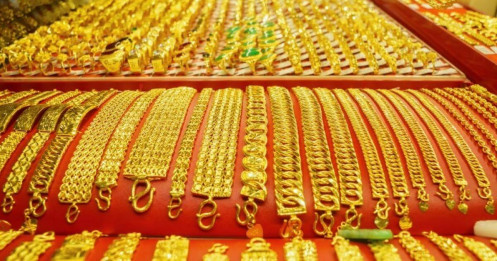 Giá vàng hôm nay 28/1/2025: Nín thở chờ kỷ lục mới