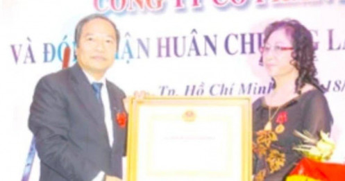 2 Chủ tịch sinh năm Rắn cao tuổi nhất sàn chứng khoán