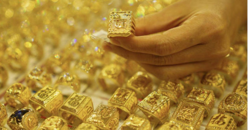 ‏4 yếu tố thuận lợi - rủi ro đối với thị trường vàng trong năm 2025‏