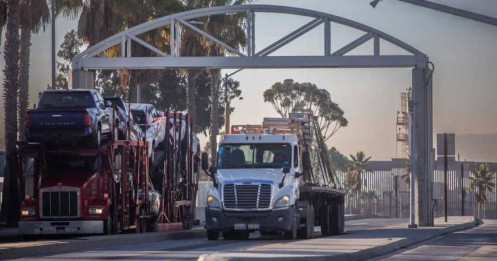 Thuế quan toàn diện của Tổng thống Trump là một canh bạc với nền kinh tế Mỹ