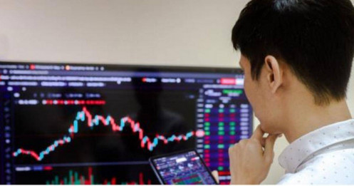 Nghỉ Tết xong mua cổ phiếu gì?