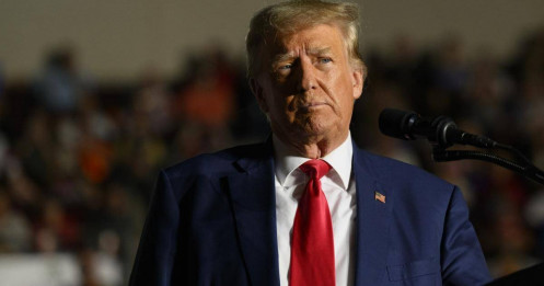 Trump Bất Ngờ Ủng Hộ Fed Giữ Lãi Suất: Nước Cờ Cao Tay Hay Nước Đi Đầy Rủi Ro?
