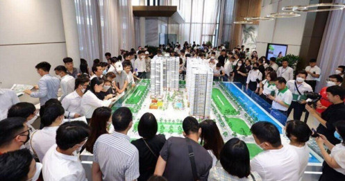 Bức tranh tài chính đối nghịch của doanh nghiệp bất động sản