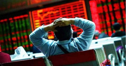 Khối ngoại tiếp đà bán ròng gần 1.000 tỷ đồng, cổ phiếu nào là tâm điểm?