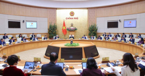 Thủ tướng: Khẩn trương sắp xếp tổ chức bộ máy, bố trí cán bộ sớm ổn định