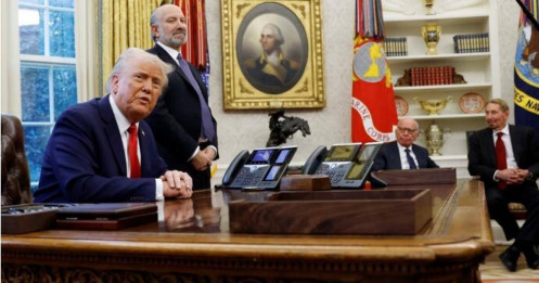 48 giờ hỗn loạn sau màn ‘quay xe’ phút chót của ông Trump