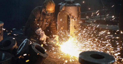 Thị trường trong và ngoài nước Mỹ phản ứng thế nào khi ông Trump áp thuế 25% trên nhôm, thép?