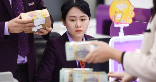 Loạt ngân hàng cắt giảm nghìn người, nhân sự nhà băng biến động