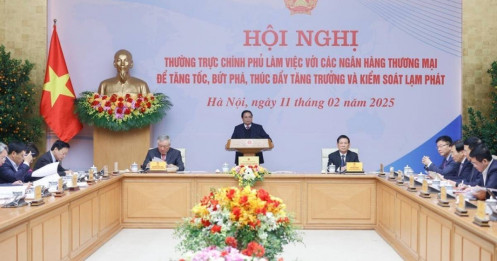 Thủ tướng: Các ngân hàng cần hy sinh một phần lợi nhuận để giảm lãi suất cho vay, hỗ trợ nền kinh tế, người dân, doanh nghiệp