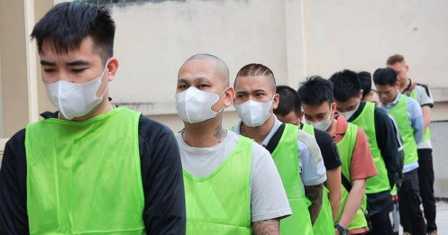 Bên trong đường dây lừa đảo: Hàng nghìn Facebook ảo hoạt động ra sao?