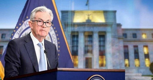 Fed hoãn kế hoạch hạ lãi suất