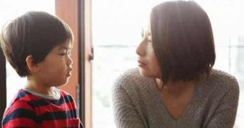 Một người mẹ có 3 đặc điểm này thì con cái tương lai nghèo khó