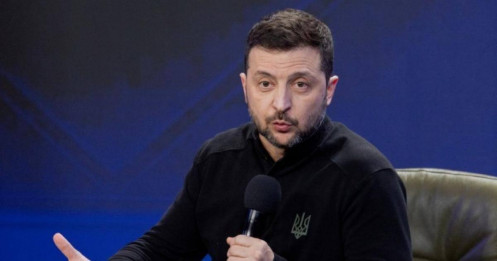 Ông Zelensky chỉ trích Mỹ ép dân Ukraine '10 đời gánh nợ'