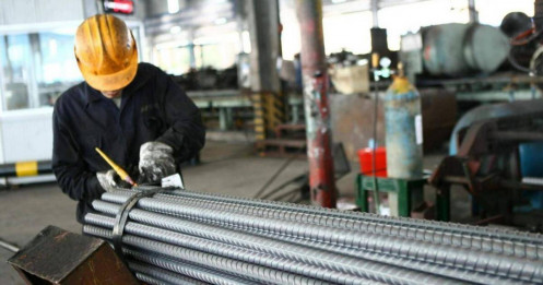 Nhóm Thép trần - Chuyện gì đang xảy ra?