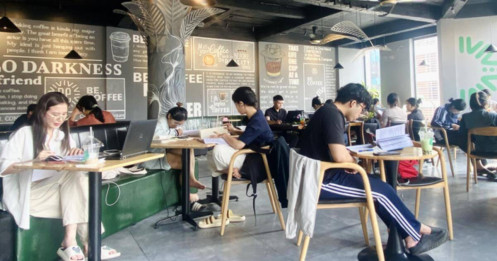 Vì sao người thu nhập thấp lại càng đi cà phê nhiều?