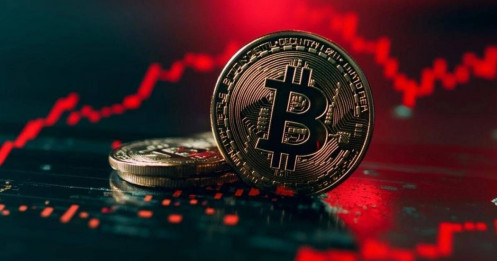 Bitcoin bị thổi bay hơn 100 tỷ USD vốn hóa