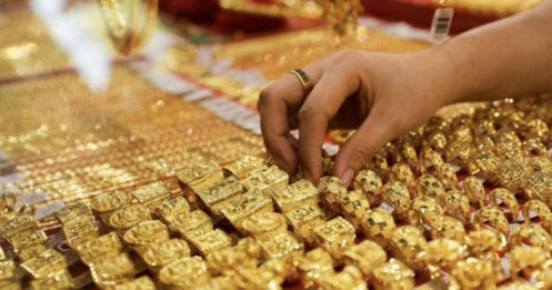 Vàng nhẫn tăng dữ dội, tiệm cận mốc 100 triệu đồng một lượng