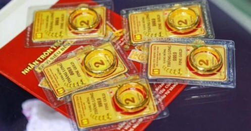 Vàng nhẫn trơn vượt 97 triệu đồng một lượng