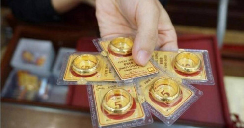 Giá vàng nhẫn ngày 18/3 tiếp tục lập đỉnh mới, áp sát mốc 98 triệu đồng/lượng