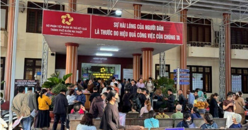Cẩn trọng với "sốt" đất