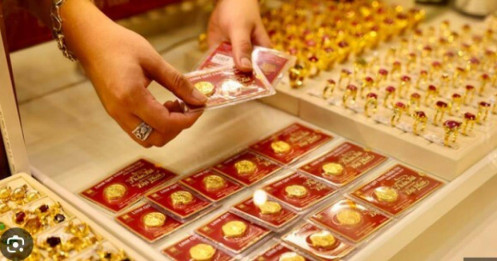 Chuyên gia nói gì về những người trót "đu đỉnh" vàng hơn 100 triệu đồng/lượng?