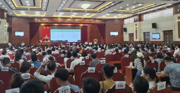 Kẽ hở trong tổ chức đấu giá đất