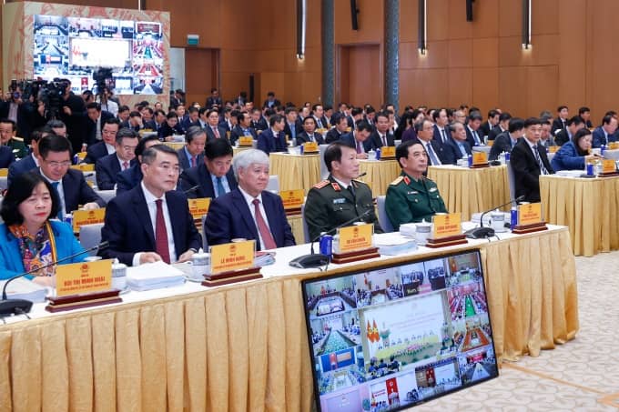 Tổng Bí thư: Đổi mới kinh tế 'cách mạng và toàn diện'