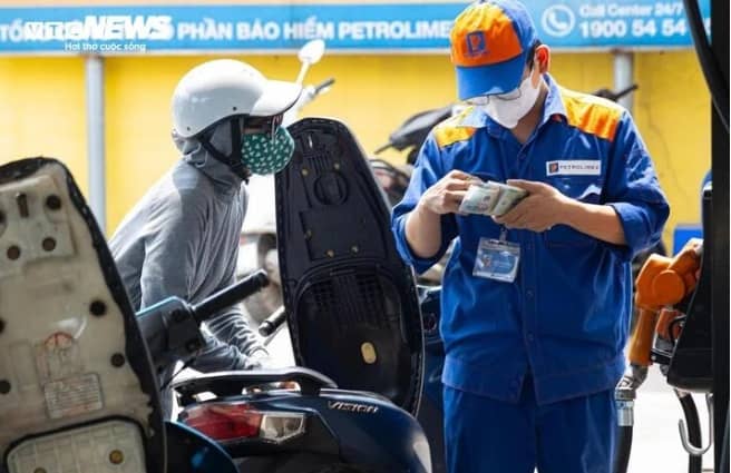 Giá xăng hôm nay dự báo tăng lần thứ hai liên tiếp trong năm mới 2025