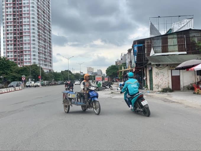 Vi phạm đầy đường Hà Nội dù tăng nặng mức phạt