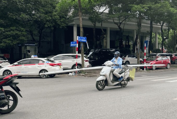 Vi phạm đầy đường Hà Nội dù tăng nặng mức phạt