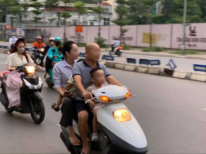 Vi phạm đầy đường Hà Nội dù tăng nặng mức phạt