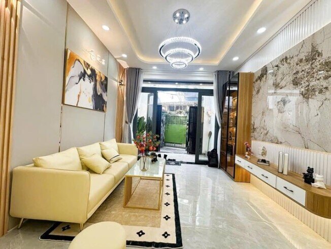 Thị trường bất động sản TP.HCM giao dịch sôi động trước Tết